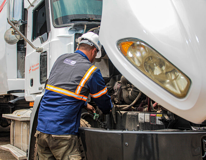 Taller de equipos de transporte pesado